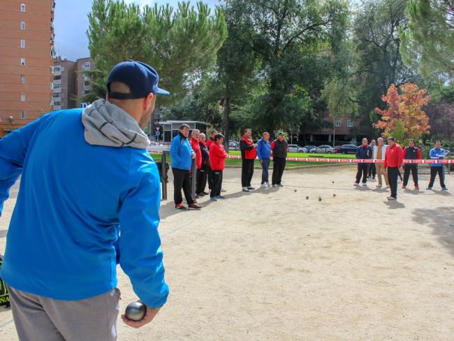 El Parque Las Veredillas acogió las finales del Torneo de Petanca ‘Memorial Juan Pedro’