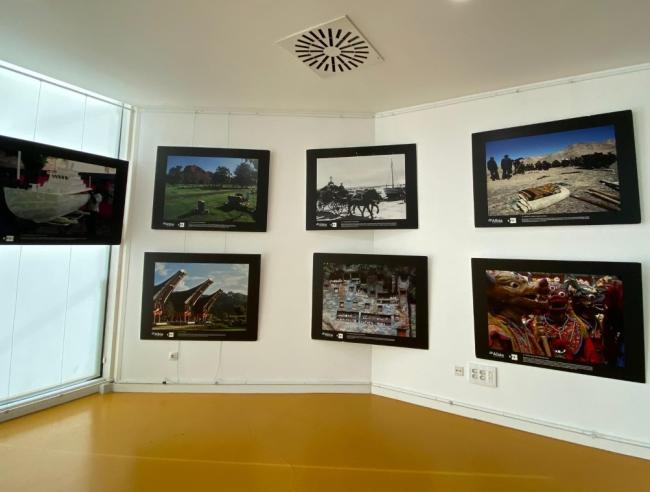 La Caja del Arte acoge la exposición de fotografía “Las mil caras del luto”, un recorrido por las tradiciones y la cultura funeraria en el mundo 