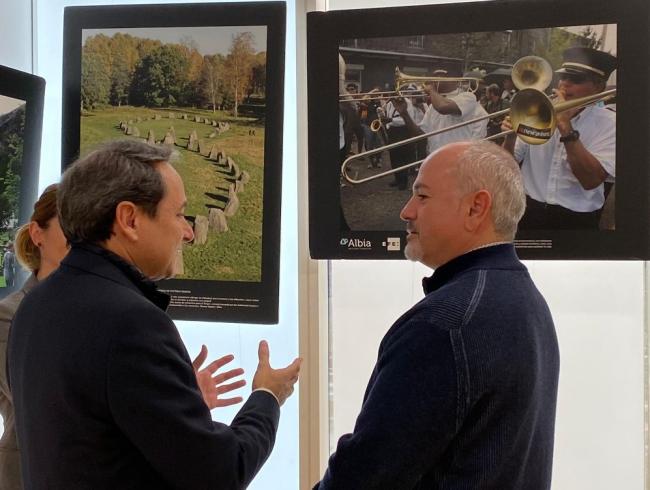 La Caja del Arte acoge la exposición de fotografía “Las mil caras del luto”, un recorrido por las tradiciones y la cultura funeraria en el mundo 