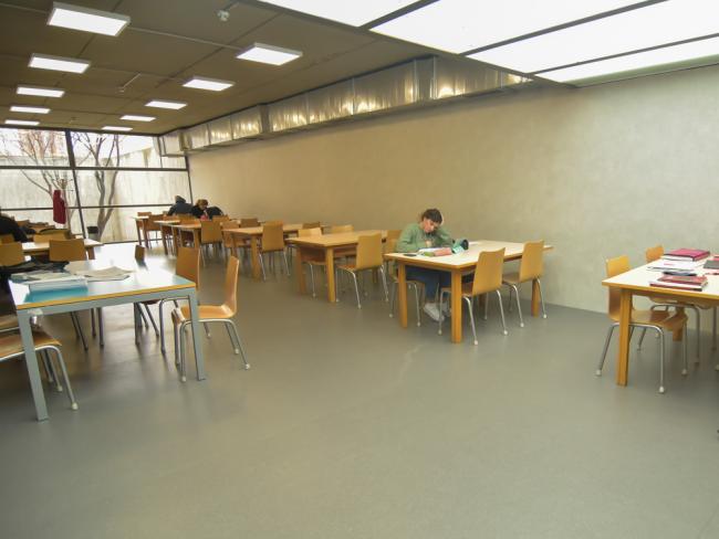 El Ayuntamiento de Torrejón de Ardoz invierte en mejoras de mantenimiento en los centros culturales, de mayores y bibliotecas, destacando la nueva climatización de la Biblioteca Central