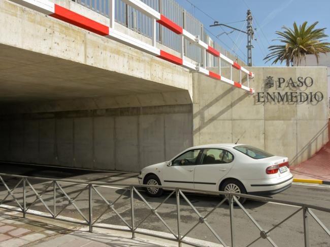 Abierto al tráfico el nuevo túnel de la calle Enmedio bajo las vías del tren