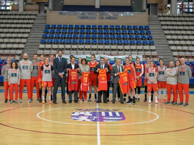 Visita del ministro de Cultura y Deportes