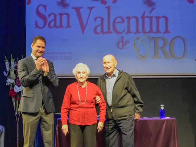 Un total de 45 parejas participaron en “San Valentín de Oro”, una ceremonia de renovación de votos para matrimonios que hayan cumplido 50 años de convivencia en los últimos cinco años