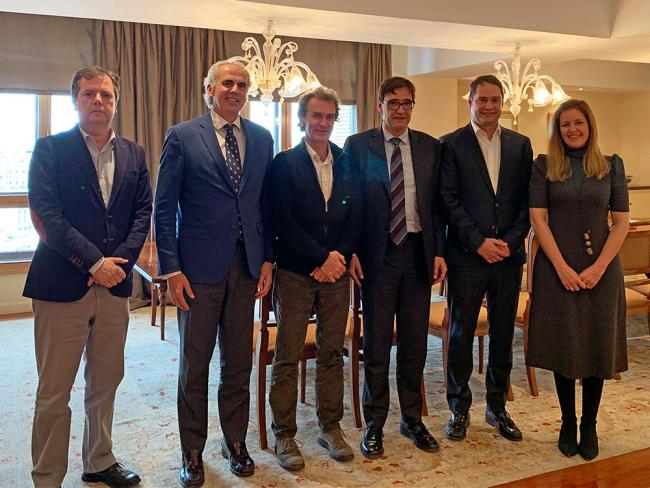 Reunión del alcalde de Torrejón de Ardoz Ignacio Vázquez en el Ministerio de Sanidad