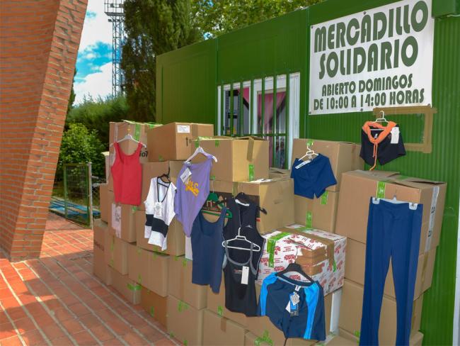 Mercadillo solidario de Cáritas 