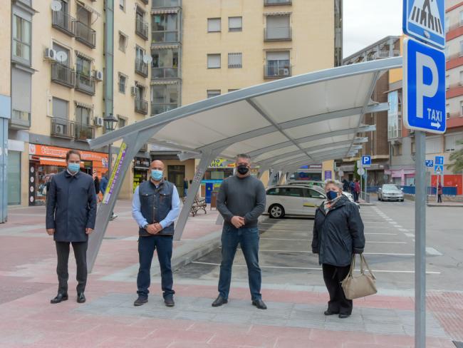 Nueva pérgola para 12 taxis en Plaza de España