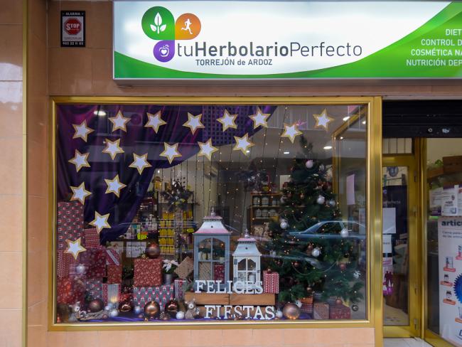 Entregados los premios del Concurso de Escaparates Navideños del Comercio Minorista de Torrejón de Ardoz en el que han participado 42 comercios de la ciudad 