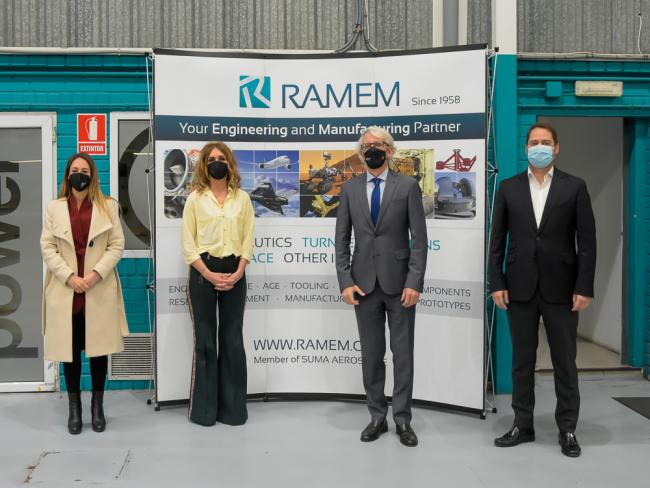 El alcalde, Ignacio Vázquez, visita el Instituto Nacional de Técnica Aeroespacial (INTA) y la empresa Ramem