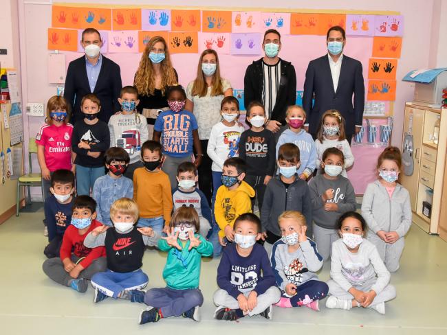 Visita del alcalde al colegio Antonio Machado