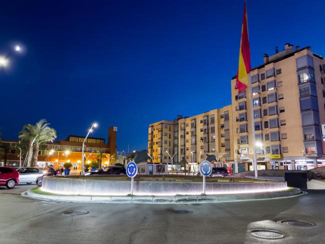 Rotonda avenida Constitución con Plaza de España
