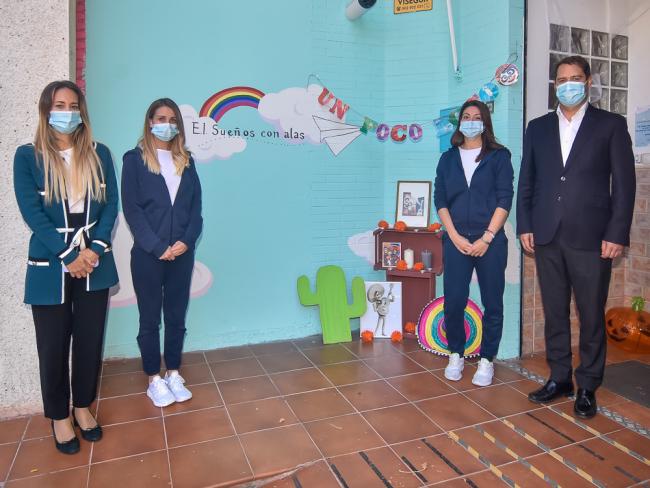 La "Escuela Infantil Sueños con alas" ofrece ayudar a compatibilizar a las familias el trabajo y cuidado de sus hijos, educándolos en un entorno basado en el cariño 