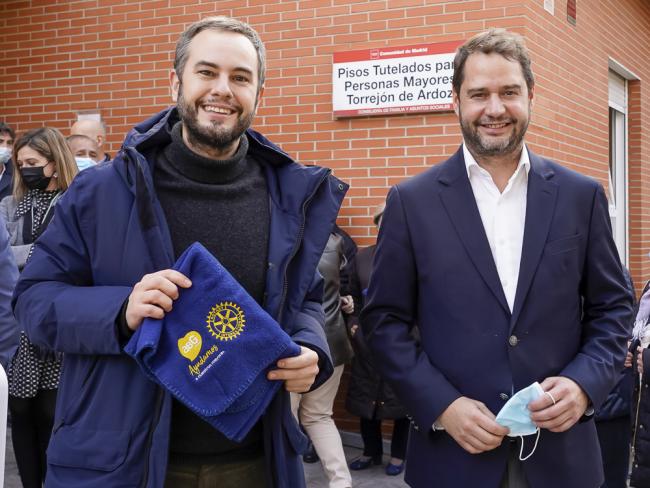  Campaña “Ningún mayor sin regalo” 