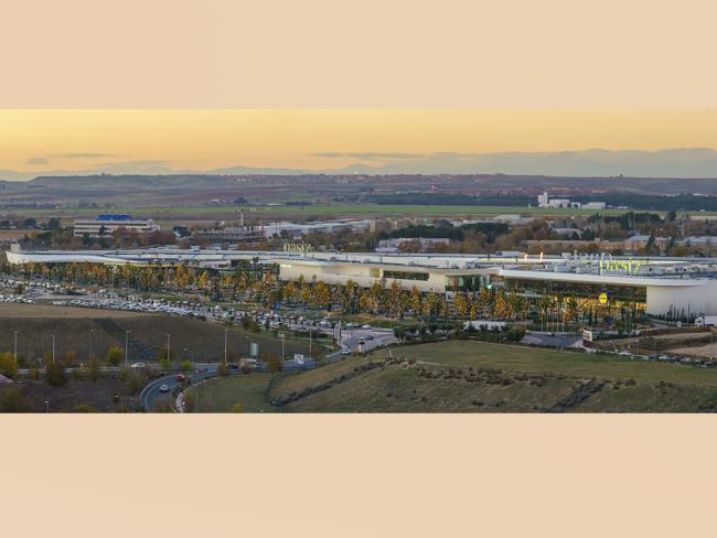 Abierto el nuevo gran centro comercial y de ocio Oasiz Madrid ubicado en el Parque Empresarial Casablanca de Torrejón de Ardoz