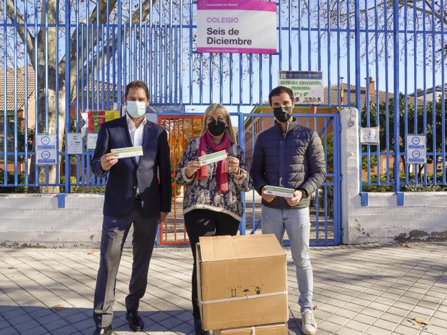 Torrejón de Ardoz realiza una segunda entrega de cerca de 30.000 test de antígenos gratuitos, esta vez a toda la comunidad educativa de la ciudad: escuelas infantiles, colegios e institutos