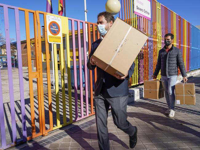Torrejón de Ardoz realiza una segunda entrega de cerca de 30.000 test de antígenos gratuitos, esta vez a toda la comunidad educativa de la ciudad: escuelas infantiles, colegios e institutos