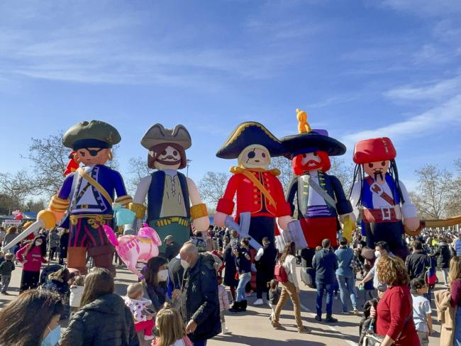 Día de la Tortilla - gigantes Playmobil