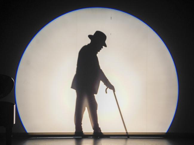 El Teatro Municipal José Mª Rodero conmemora su 30º aniversario con un emotivo acto que contó con la presencia de los actores Josema Yuste, Gabino Diego, Blanca Marsillach y Jesús Cisneros
