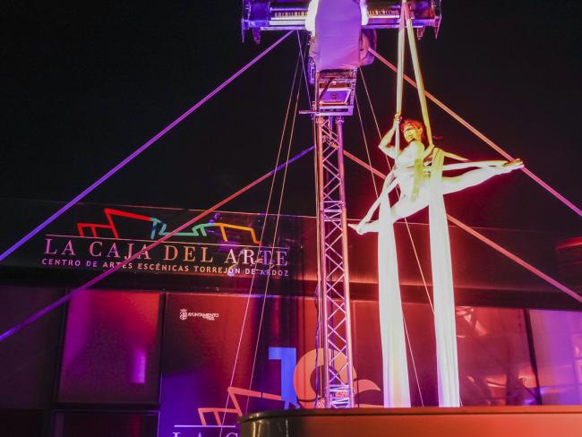 Brillante celebración del décimo aniversario de La Caja del Arte-Centro de Artes Escénicas de Torrejón de Ardoz con diferentes actividades que hicieron las delicias del numeroso público asistente 
