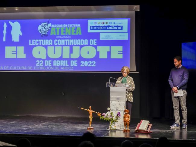 Torrejón de Ardoz rinde homenaje a Miguel de Cervantes y celebra el Día Mundial del Libro con la tradicional lectura de “El Quijote” organizada por la Asociación Cultural Atenea 