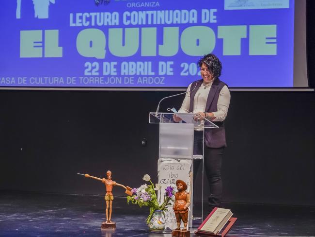 Torrejón de Ardoz rinde homenaje a Miguel de Cervantes y celebra el Día Mundial del Libro con la tradicional lectura de “El Quijote” organizada por la Asociación Cultural Atenea 