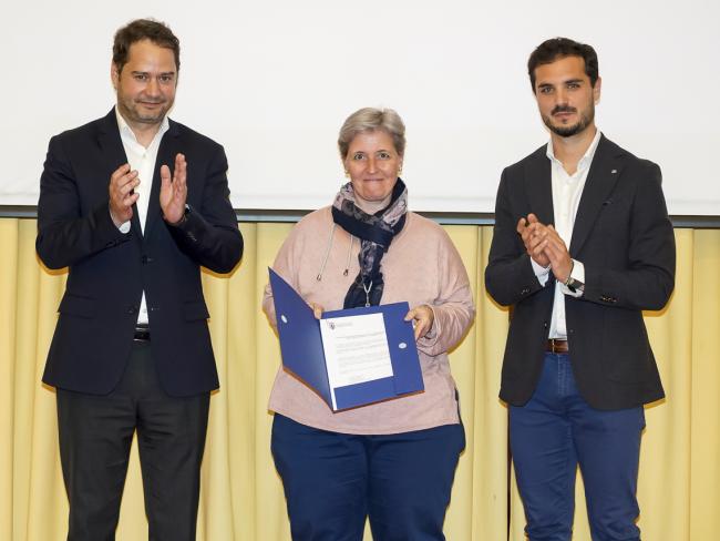 Entrega de convenios a distintas asociaciones de la ciudad
