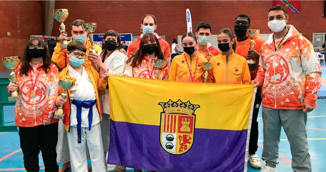 “Club Karate Torrejón de Ardoz Tomás Herrero” 