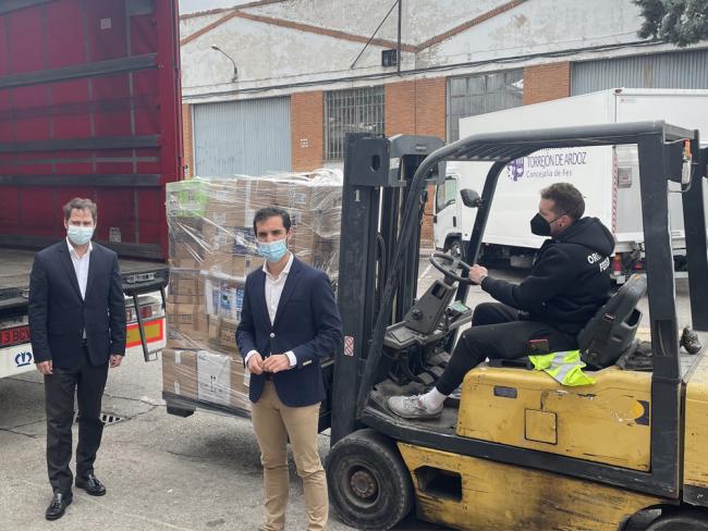 Torrejón de Ardoz se vuelca con Ucrania con tres tráilers de ayuda humanitaria y recaudando más de 75.000 euros para la compra de material