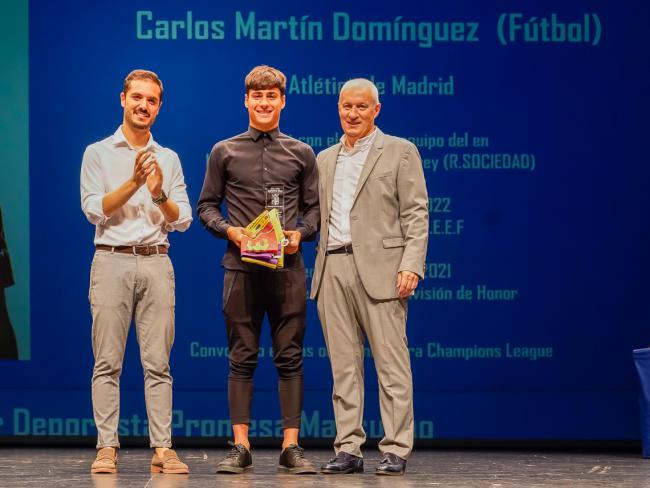 Carlos Martín, jugador del Atlético de Madrid que debutó esta temporada con el primer equipo - Gala del Deporte - Mejor Promesa Masculina