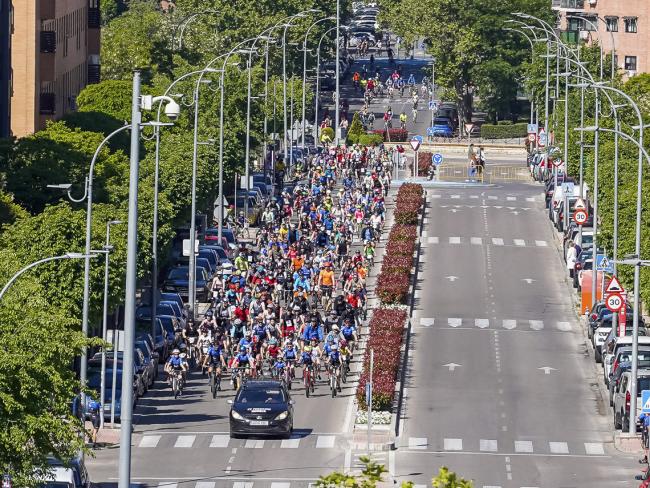 El “Día de la Bici” de Torrejón de Ardoz volvió a llenar las calles de la ciudad de familias y jóvenes  