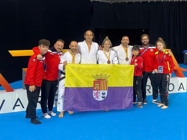 Gran éxito de los judocas de Torrejón de Ardoz, que lograron 10 medallas en el pasado Campeonato de España  