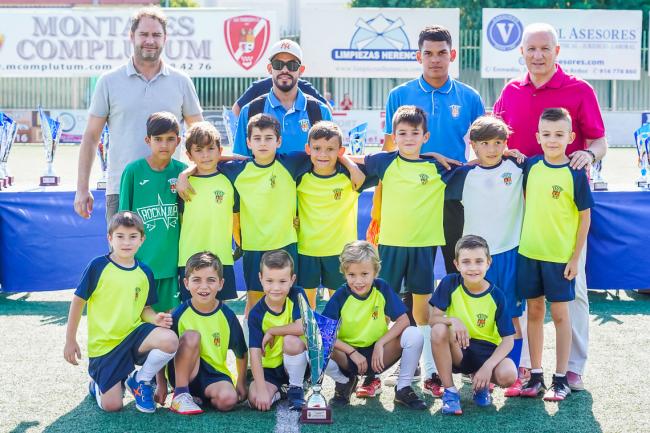 Entregas de premios competiciones locales de fútbol 7