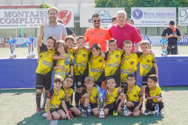 Entregas de premios competiciones locales de fútbol 7