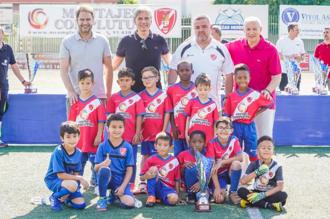 Entregas de premios competiciones locales de fútbol 7