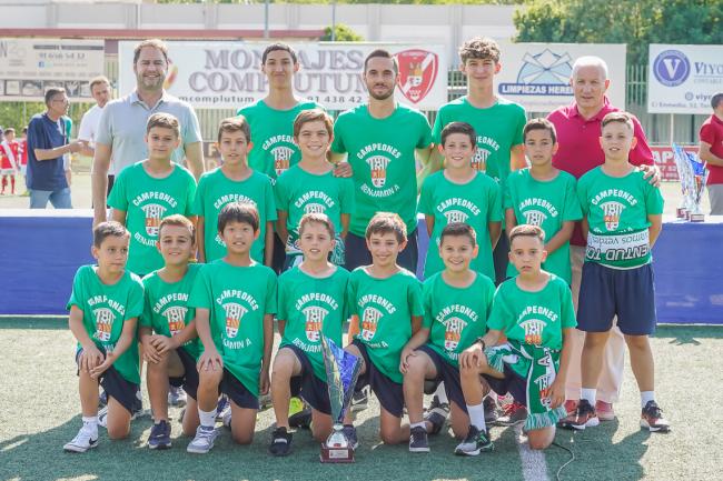 Entregas de premios competiciones locales de fútbol 7