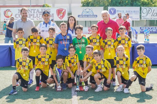 Entregas de premios competiciones locales de fútbol 7