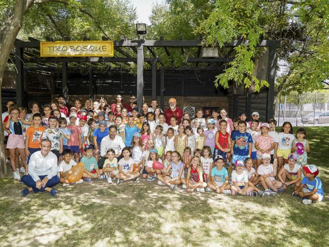 Más de 2.300 menores participan en las actividades de verano que organiza la Concejalía de Educación del Ayuntamiento de Torrejón de Ardoz, como las Colevacaciones y los distintos campamentos para los que todavía quedan plazas libres 