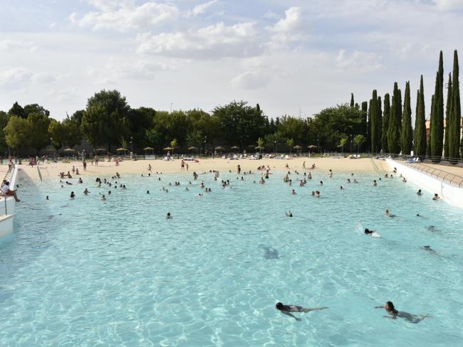 Piscina de olas en la CD Juan Antonio Samaranch