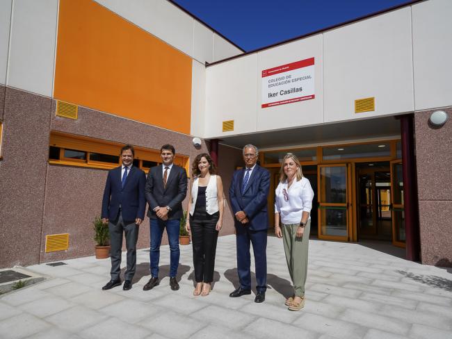 Torrejón cuenta con su primer Colegio de Educación Especial público denominado “Iker Casillas”, inaugurado por el propio deportista, la presidenta de la Comunidad de Madrid y el alcalde de Torrejón de Ardoz