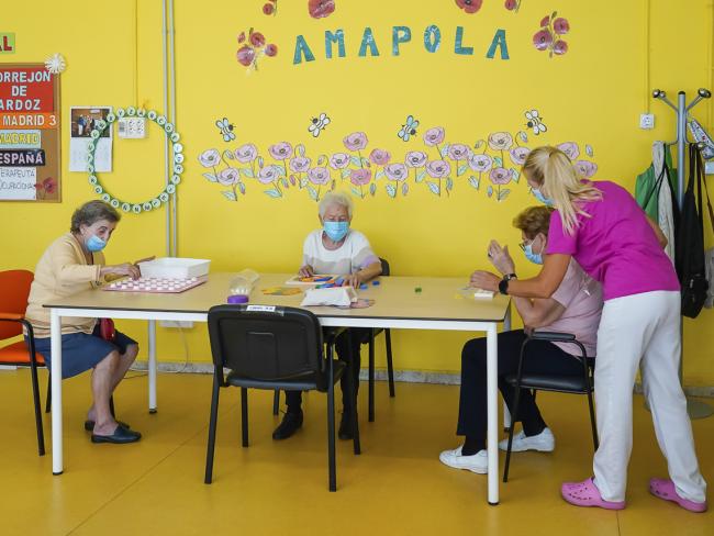 Espacio Vital Torrafal entra en funcionamiento, estrenando unas magníficas instalaciones, cedidas a iniciativa del alcalde, para ayudar a los torrejoneros afectados por el alzheimer y sus familias