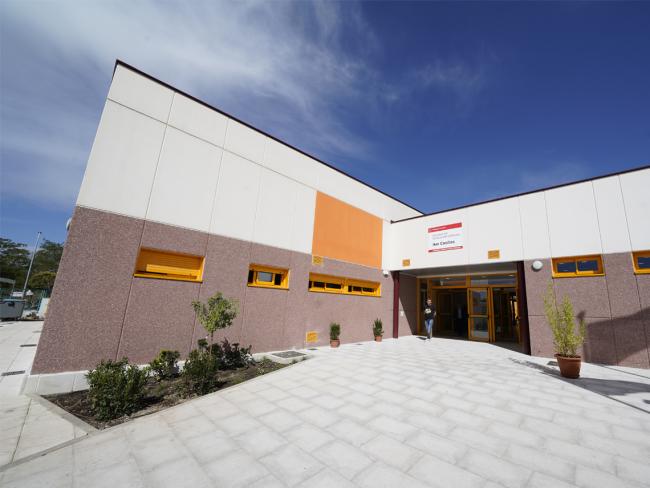 Torrejón cuenta con su primer Colegio de Educación Especial público denominado “Iker Casillas”, inaugurado por el propio deportista, la presidenta de la Comunidad de Madrid y el alcalde de Torrejón de Ardoz