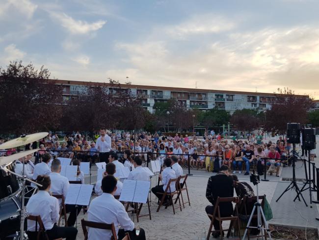 “Música en los Barrios” se confirma como una gran iniciativa cultural gracias a la cual los vecinos han disfrutado de la excelente Banda Municipal de Música que ha actuado todos los sábados y domingos de este mes de septiembre 