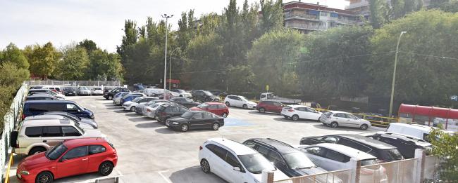 El Ayuntamiento de Torrejón construye un nuevo aparcamiento gratuito en el Parque de Cataluña con 64 plazas para vehículos y dos zonas para motos