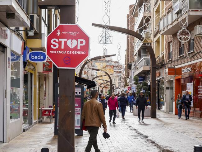 Torrejón de Ardoz se suma a la campaña Municipios contra el Maltrato: Tolerancia Cero e instala señalética en sus calles contra la violencia de género 
