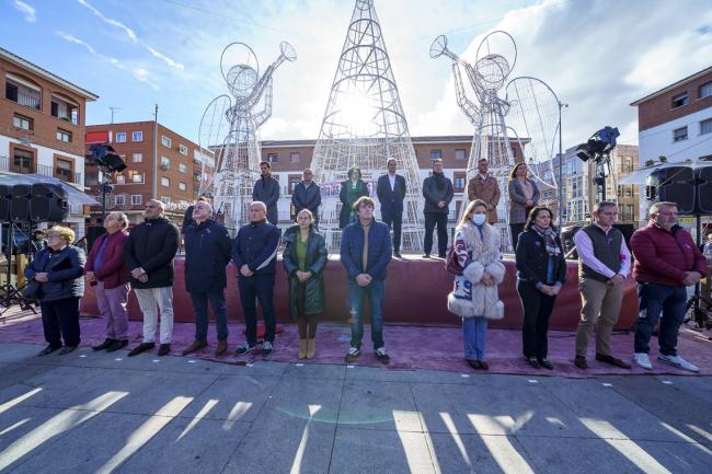 Torrejón de Ardoz conmemora el Día Internacional contra la violencia hacia las mujeres con un emotivo acto en homenaje y en memoria a todas las mujeres asesinadas