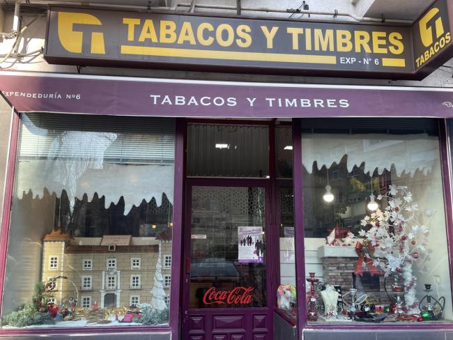 12 Premios Escaparates Barrios Estanco Expendiduria 6 1º Premio Mejor Ambiente Navideño