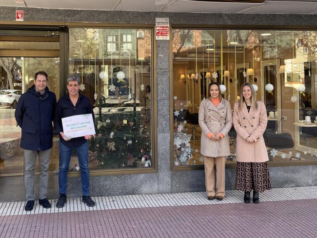 20 Premios Escaparates Barrios Pedro Aranda Peluqueros Premio Especial Jurado