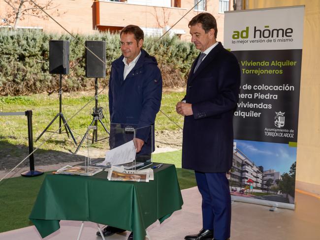 Colocada la primera piedra de las 150 viviendas de la 1ª fase del Plan Vivienda Alquiler para Torrejoneros que construye el Ayuntamiento de Torrejón de Ardoz 