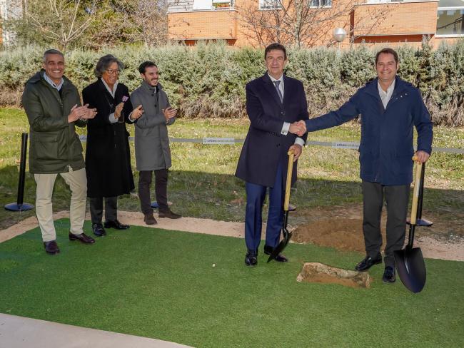 Colocada la primera piedra de las 150 viviendas de la 1ª fase del Plan Vivienda Alquiler para Torrejoneros que construye el Ayuntamiento de Torrejón de Ardoz 