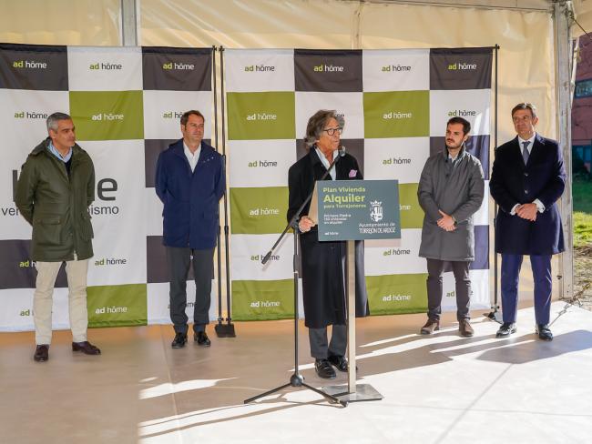 Colocada la primera piedra de las 150 viviendas de la 1ª fase del Plan Vivienda Alquiler para Torrejoneros que construye el Ayuntamiento de Torrejón de Ardoz 