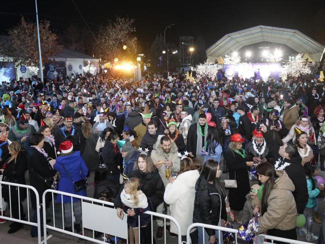 Gran éxito de las campanadas de fin de año celebradas en el Parque Mágicas Navidades retransmitidas en directo por Telecinco y Cuatro